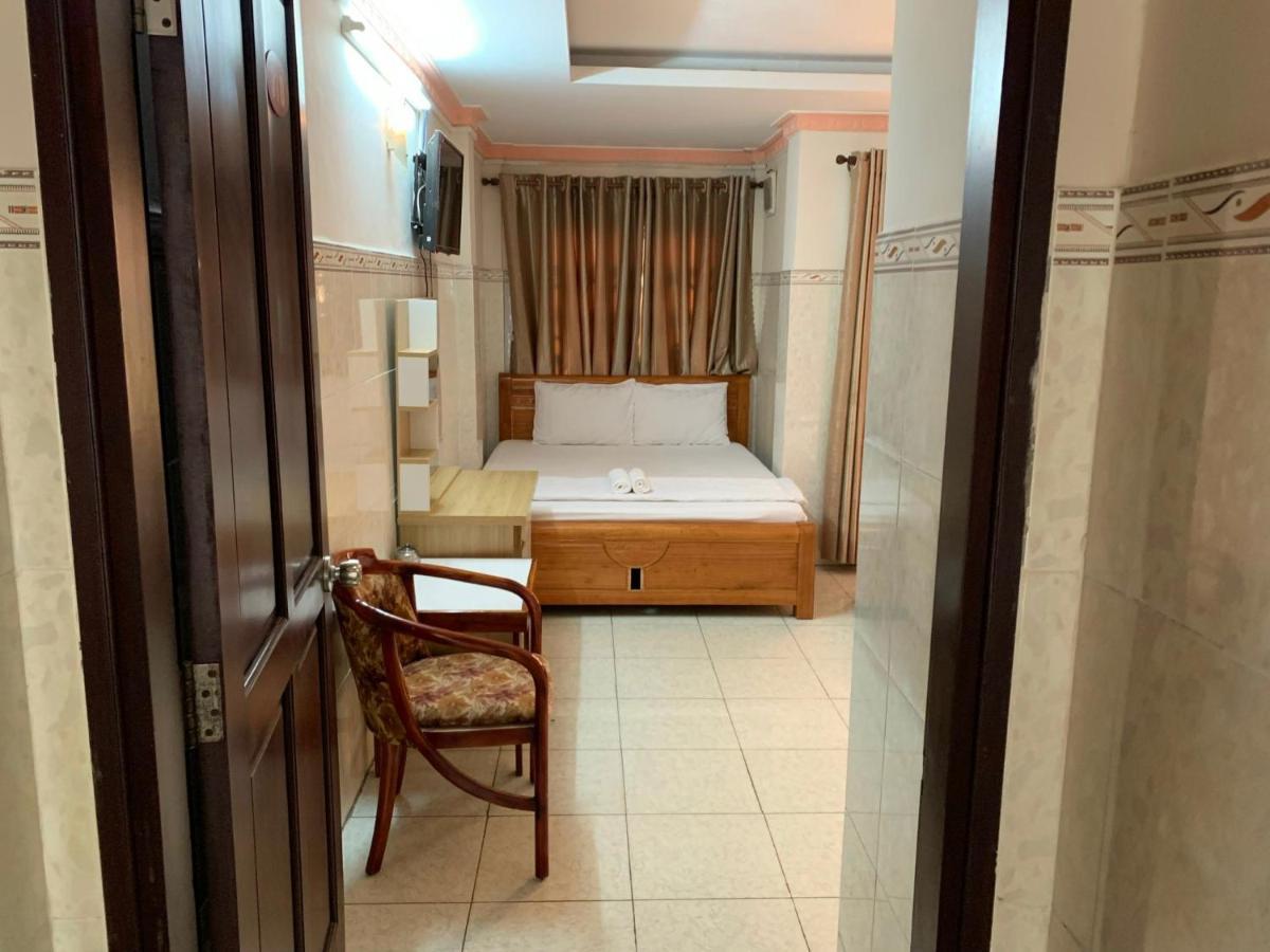 Minh Tuan Hotel Хошимин Екстериор снимка