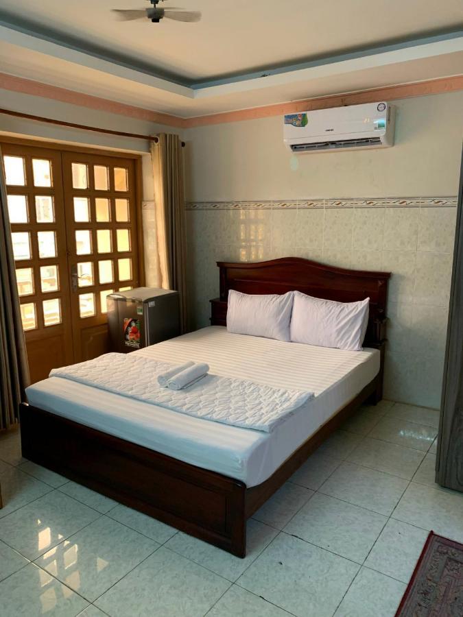 Minh Tuan Hotel Хошимин Екстериор снимка