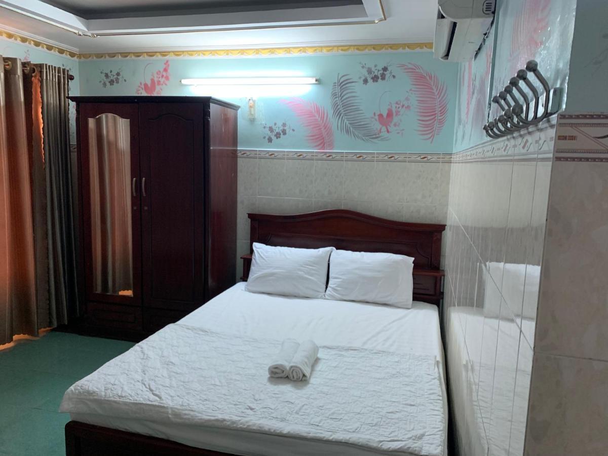 Minh Tuan Hotel Хошимин Екстериор снимка