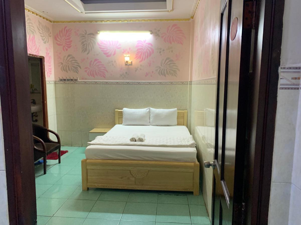 Minh Tuan Hotel Хошимин Екстериор снимка